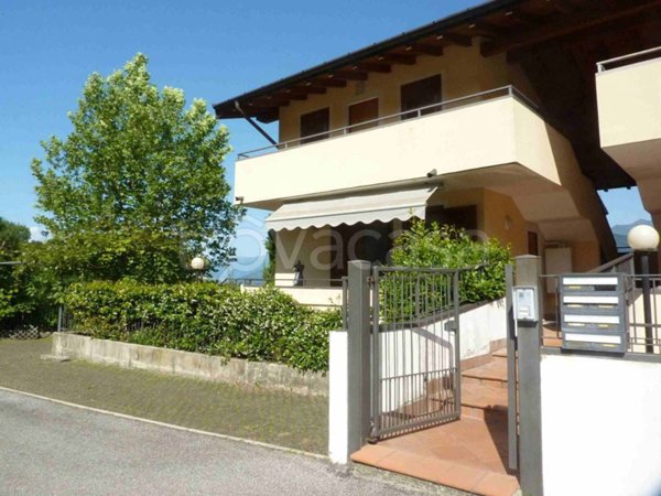 appartamento in vendita a Porto Valtravaglia