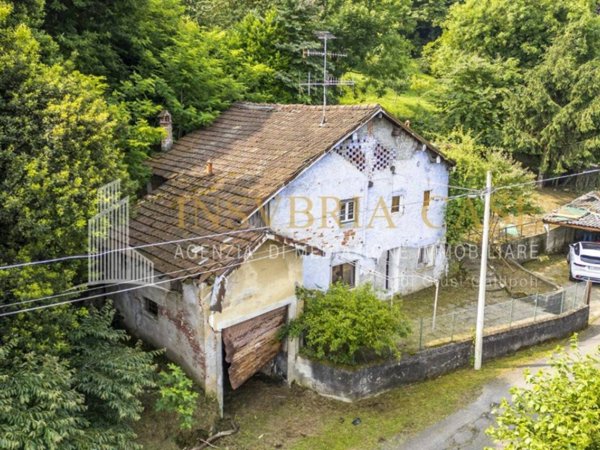 casa indipendente in vendita a Porto Valtravaglia