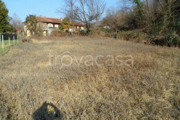 terreno edificabile in vendita a Porto Valtravaglia