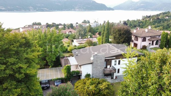 casa indipendente in vendita a Porto Valtravaglia