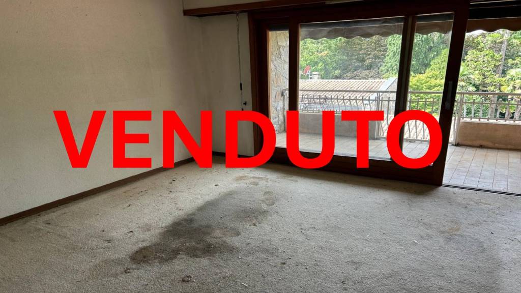 appartamento in vendita a Porto Valtravaglia