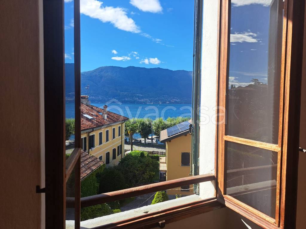 appartamento in vendita a Porto Valtravaglia