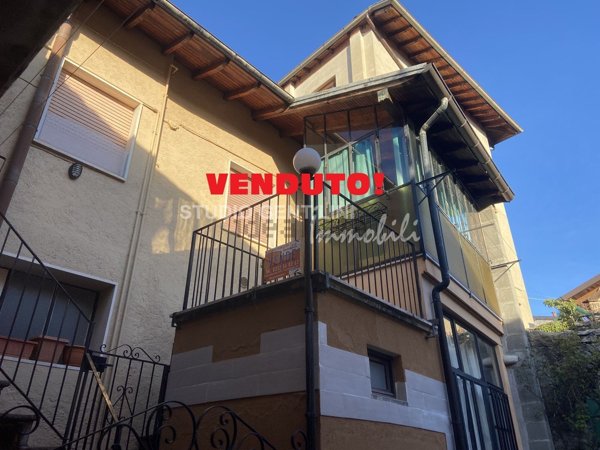 appartamento in vendita a Porto Valtravaglia