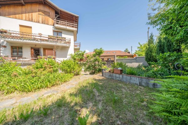 casa indipendente in vendita a Porto Valtravaglia