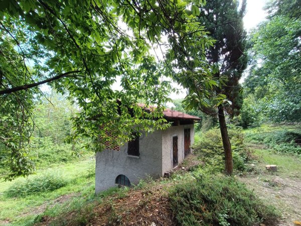 appartamento in vendita a Porto Valtravaglia in zona Torre