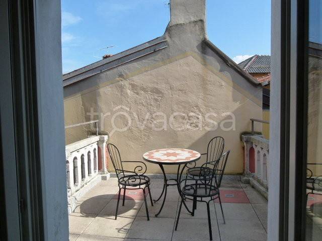 appartamento in vendita a Porto Valtravaglia