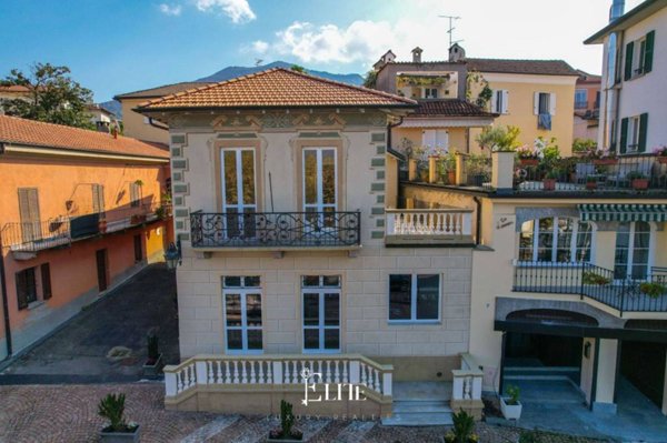 casa indipendente in vendita a Porto Valtravaglia