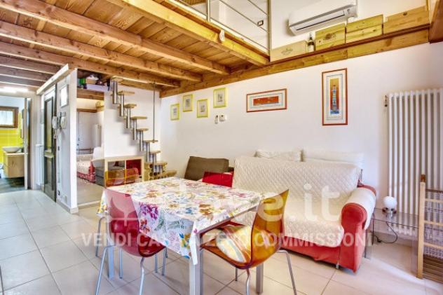 appartamento in vendita a Porto Valtravaglia