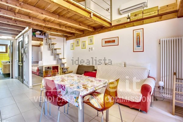 appartamento in vendita a Porto Valtravaglia