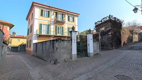 appartamento in vendita a Porto Valtravaglia