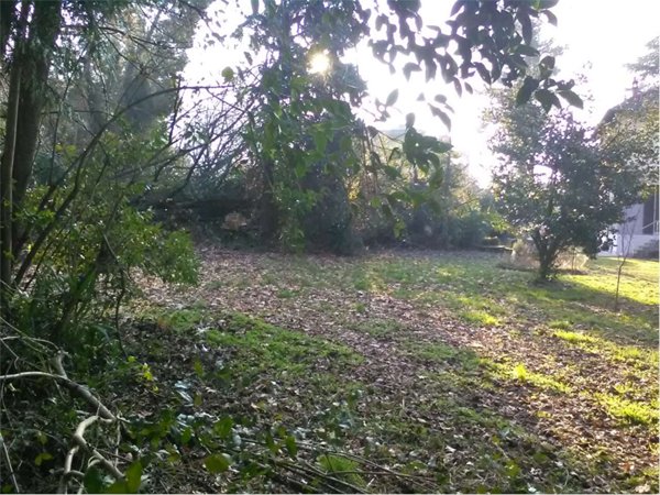 terreno edificabile in vendita a Porto Valtravaglia