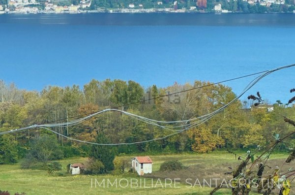 appartamento in vendita a Porto Valtravaglia in zona Muceno