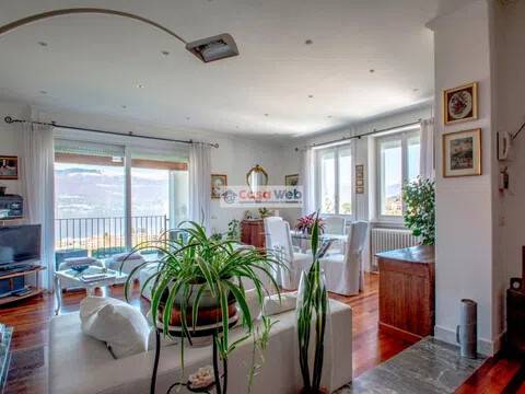 casa indipendente in vendita a Porto Valtravaglia