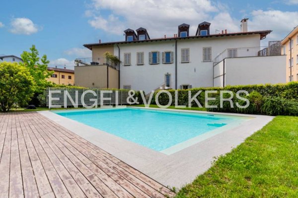 appartamento in vendita a Porto Valtravaglia