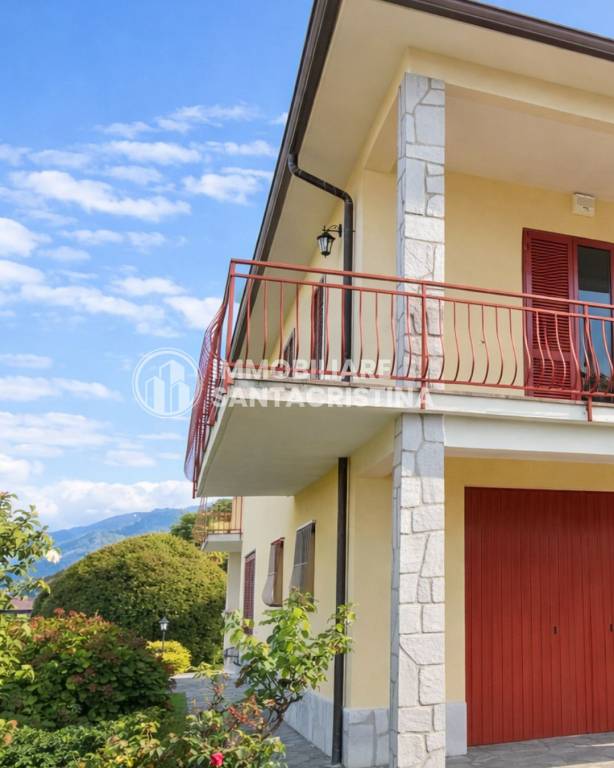 casa indipendente in vendita a Porto Valtravaglia in zona Torre