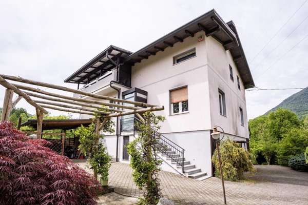 casa indipendente in vendita a Rancio Valcuvia