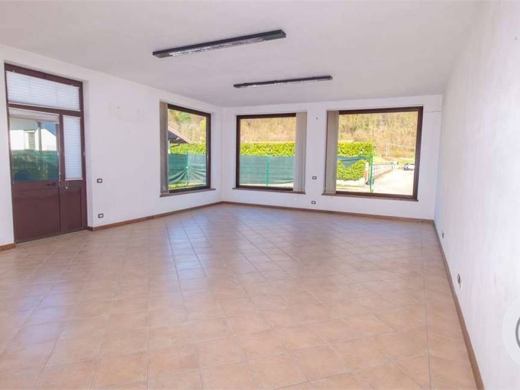 casa indipendente in vendita a Rancio Valcuvia