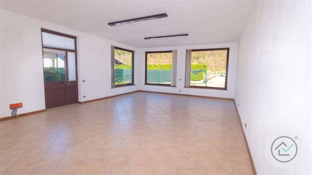 casa indipendente in vendita a Rancio Valcuvia