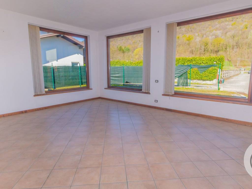 casa indipendente in vendita a Rancio Valcuvia