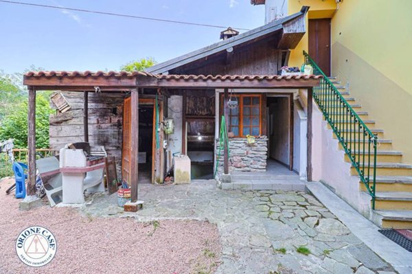 appartamento in vendita a Rancio Valcuvia in zona Cantevria