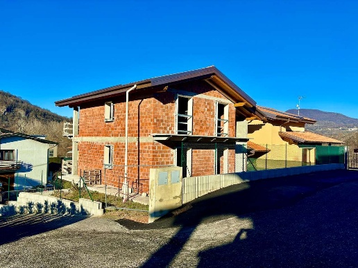appartamento in vendita a Rancio Valcuvia in zona Cantevria
