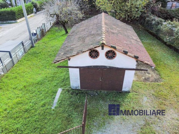 terreno edificabile in vendita a Ranco in zona Uponne