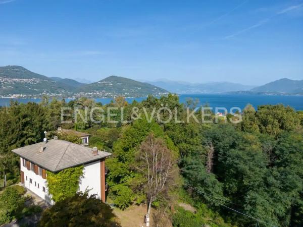casa indipendente in vendita a Ranco