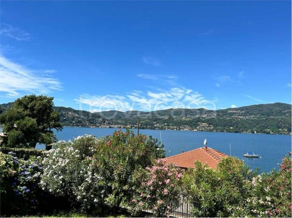 casa indipendente in vendita a Ranco