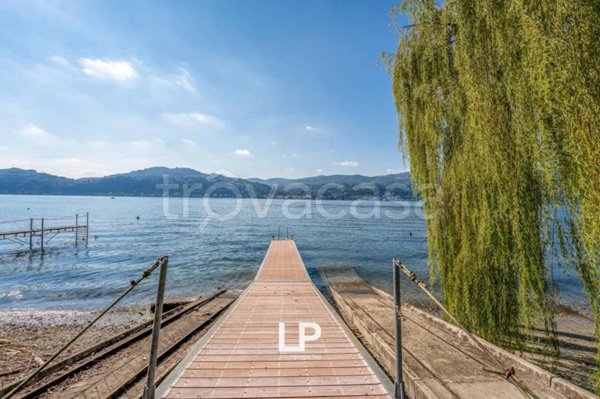 casa indipendente in vendita a Ranco