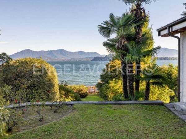 casa indipendente in vendita a Ranco
