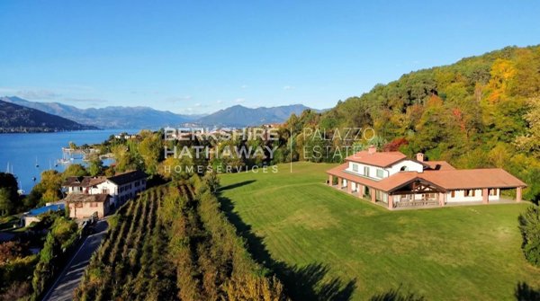 casa indipendente in vendita a Ranco