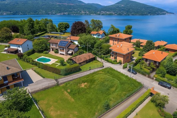 casa indipendente in vendita a Ranco