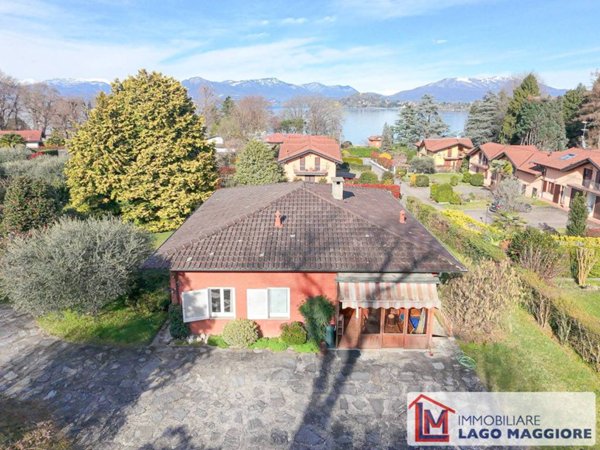 casa indipendente in vendita a Ranco