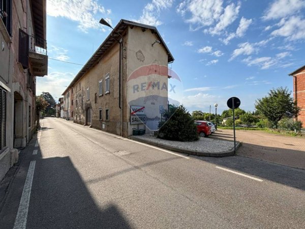appartamento in vendita a Saltrio