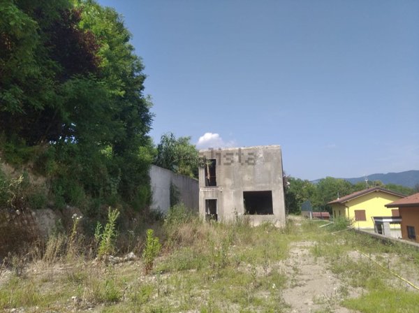 appartamento in vendita a Saltrio