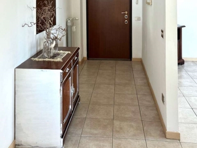 appartamento in vendita a Saltrio
