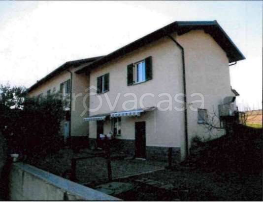 casa indipendente in vendita a Saltrio