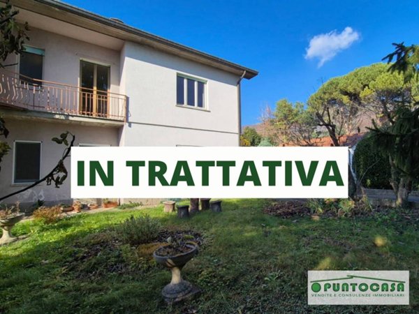 casa indipendente in vendita a Saltrio