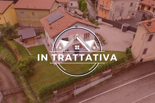 casa indipendente in vendita a Saltrio