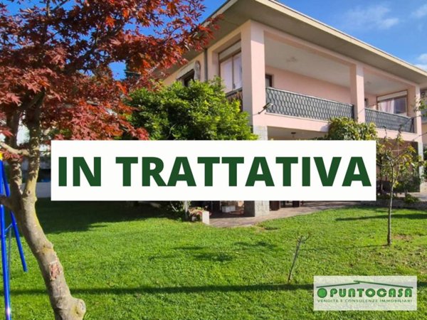 casa indipendente in vendita a Saltrio