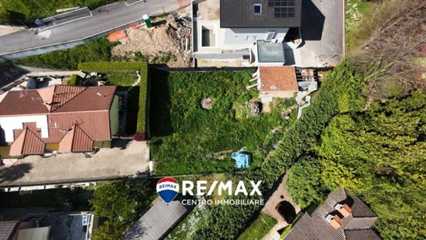 villetta a schiera in vendita a Saltrio