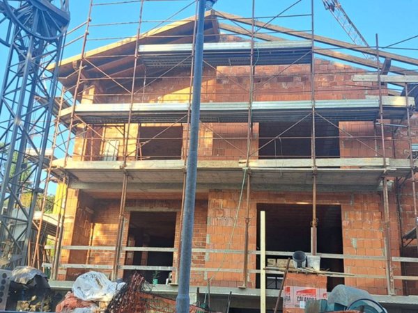 appartamento in vendita a Saltrio