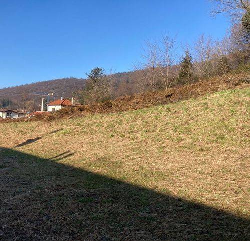 casa indipendente in vendita a Saltrio