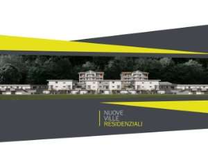 casa indipendente in vendita a Saltrio