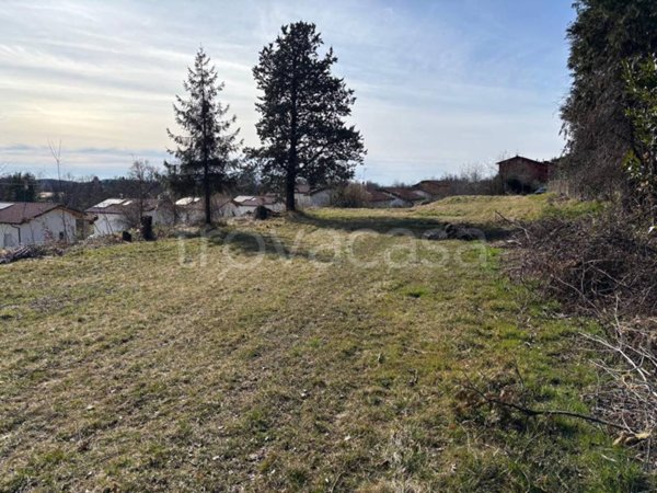 terreno edificabile in vendita a Saltrio