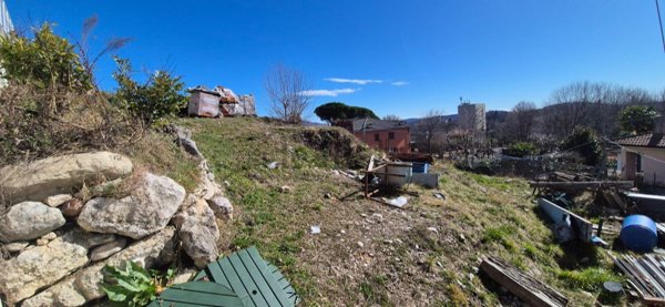 terreno edificabile in vendita a Saltrio