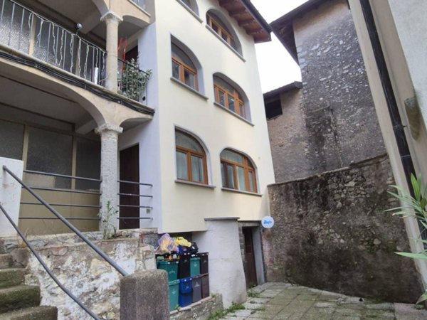 appartamento in vendita a Saltrio