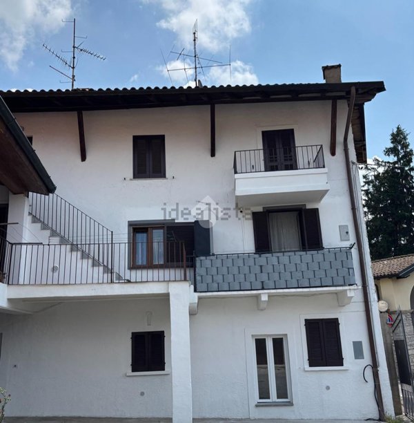 appartamento in vendita a Saltrio