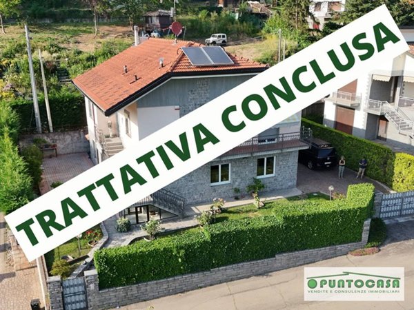 casa indipendente in vendita a Saltrio