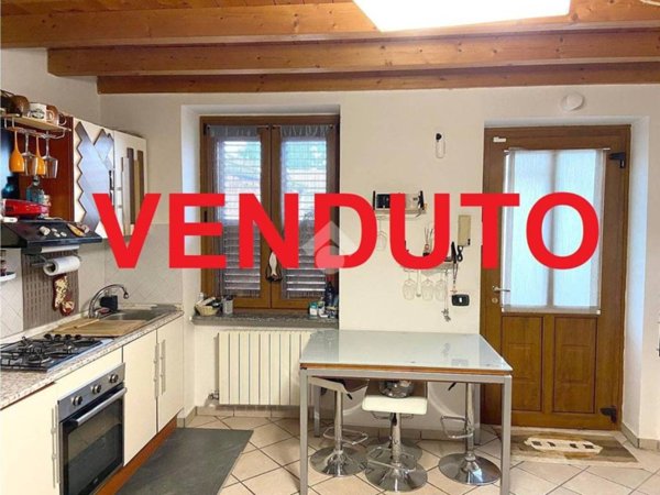 appartamento in vendita a Samarate
